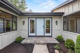 986 Indian Hills Rd, Fontana, WI 53125 - Photo 4