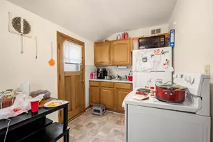 3141 S 48th St, Milwaukee, WI 53219 - Photo 8