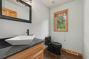 S86W32310 Elias Ct, Mukwonago, WI 53149 - Photo 22