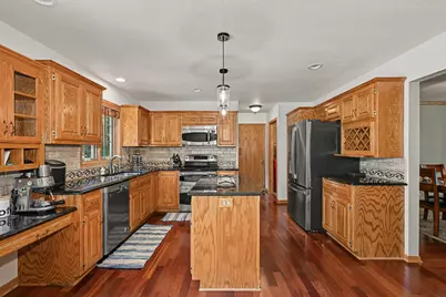 S86W32310  Elias Ct, Mukwonago, WI 53149 - Photo 10