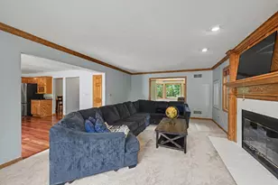 S86W32310 Elias Ct, Mukwonago, WI 53149 - Photo 16