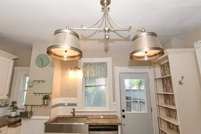 933 N 34th St, Milwaukee, WI 53208 - Photo 24