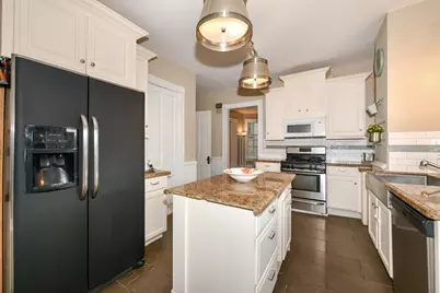 933 N 34th St, Milwaukee, WI 53208 - Photo 22