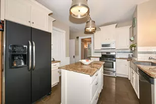 933 N 34th St, Milwaukee, WI 53208 - Photo 22