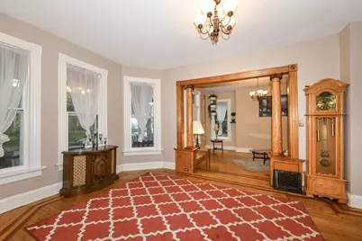 933 N 34th St, Milwaukee, WI 53208 - Photo 8