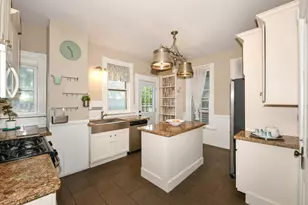 933 N 34th St, Milwaukee, WI 53208 - Photo 20
