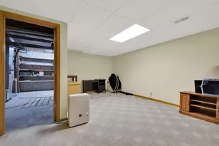 3430 Shorewood Dr, Racine, WI 53404 - Photo 18