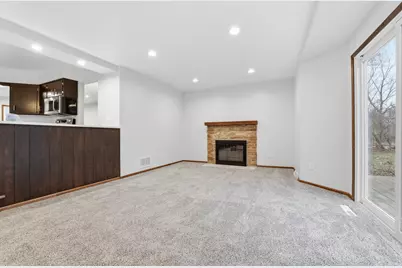 2504 N 112th St, Wauwatosa, WI 53226 - Photo 8
