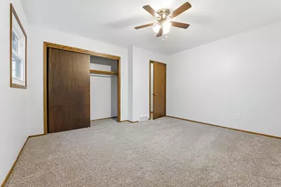 2504 N 112th St, Wauwatosa, WI 53226 - Photo 16