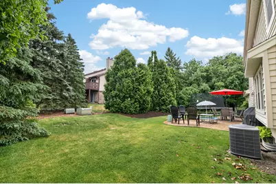 2070 S 103rd Ct, West Allis, WI 53227 - Photo 36