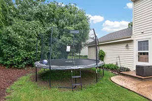 2070 S 103rd Ct, West Allis, WI 53227 - Photo 34