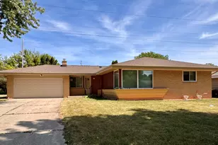 1078 N 120th St, Wauwatosa, WI 53226 - Photo 1