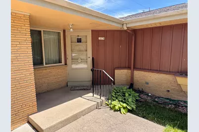 1078 N 120th St, Wauwatosa, WI 53226 - Photo 2
