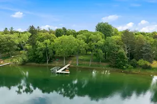 1031 N Genesee Woods Dr, Summit, WI 53066 - Photo 2