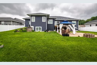 508  Forest View Dr, Holmen, WI 54636 - Photo 10