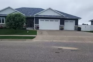 508 Forest View Dr, Holmen, WI 54636 - Photo 1