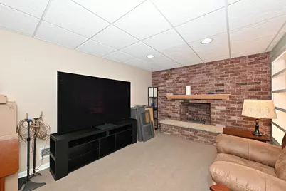 12525 W Eden Trl, New Berlin, WI 53151 - Photo 20