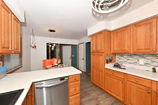 12525 W Eden Trail, New Berlin, WI 53151 - Photo 8