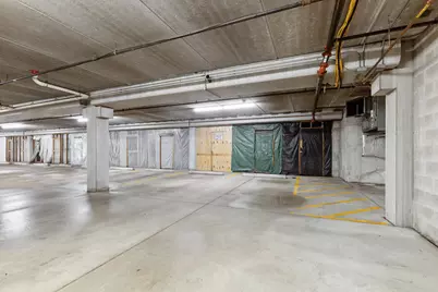 2121 S Kinnickinnic Ave #110, Milwaukee, WI 53207 - Photo 24