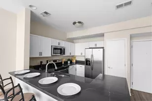 2121 S Kinnickinnic Ave, Milwaukee, WI 53207 - Photo 8
