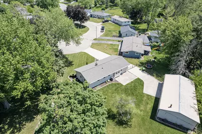 205  Marguerite Ct, Mayville, WI 53050 - Photo 18