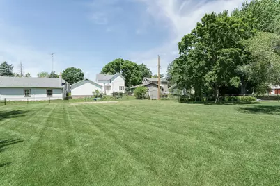 205  Marguerite Ct, Mayville, WI 53050 - Photo 14