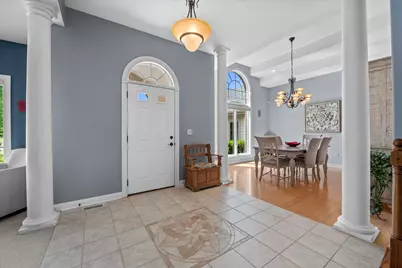 W172N7810  Shady Ln, Menomonee Falls, WI 53051 - Photo 14