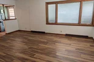 W148N8147 University Dr, Menomonee Falls, WI 53051 - Photo 8