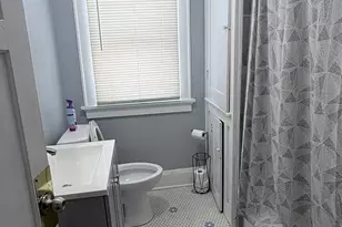 2902 N 44th St, Milwaukee, WI 53210 - Photo 8