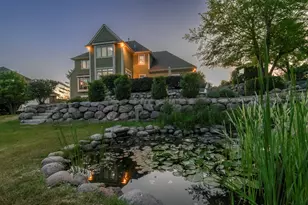 N29W26152 Coachman Dr, Pewaukee, WI 53072 - Photo 6