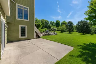 N29W26152 Coachman Dr, Pewaukee, WI 53072 - Photo 60