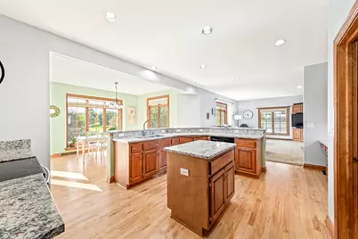 N29W26152  Coachman Dr, Pewaukee, WI 53072 - Photo 22