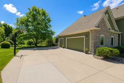 N29W26152  Coachman Dr, Pewaukee, WI 53072 - Photo 62