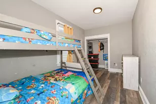 3069 S 9th Pl, Milwaukee, WI 53215 - Photo 12