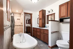 1244 Trimberger Ct, Sheboygan, WI 53081 - Photo 8