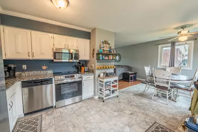 250  Morris St, Pewaukee, WI 53072 - Photo 8