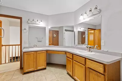 8900 S Shepard Ave, Oak Creek, WI 53154 - Photo 14