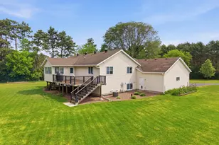 S6090 Deer Park Pl, Brunswick, WI 54701 - Photo 2