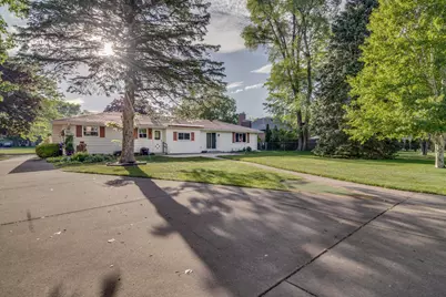 7833  5th Ave, Kenosha, WI 53143 - Photo 8