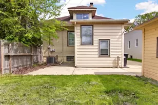 2335 Olive St, Racine, WI 53403 - Photo 18