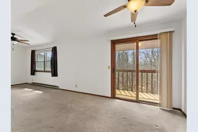 910 E Cedar Ave #403, Manitowoc, WI 54220 - Photo 6