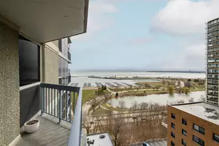 1660 N Prospect Ave, Milwaukee, WI 53202 - Photo 10