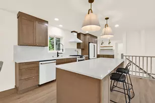 3285 Wetzel Ln, Brookfield, WI 53005 - Photo 14