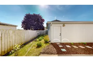 3412 Wilson St, Two Rivers, WI 54241 - Photo 8