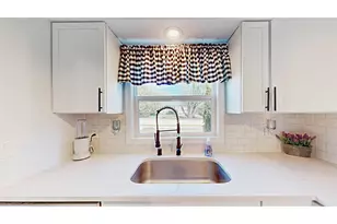 3412 Wilson St, Two Rivers, WI 54241 - Photo 4