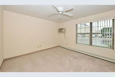 100 E Main St #127, Waukesha, WI 53186 - Photo 10