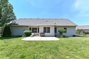 6305 Cedarhedge Dr, Racine, WI 53406 - Photo 18