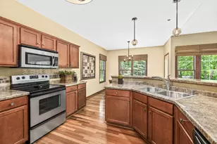 6305 Cedarhedge Dr, Racine, WI 53406 - Photo 28