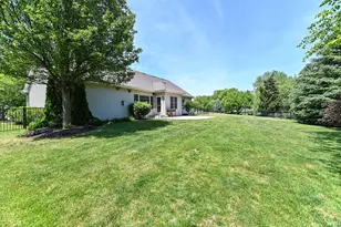 6305 Cedarhedge Dr, Racine, WI 53406 - Photo 16