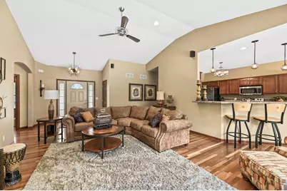 6305  Cedarhedge Dr, Racine, WI 53406 - Photo 22